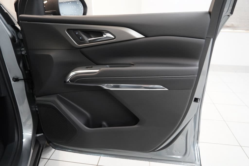 2027 Chevrolet Traverse LT - Photo 35