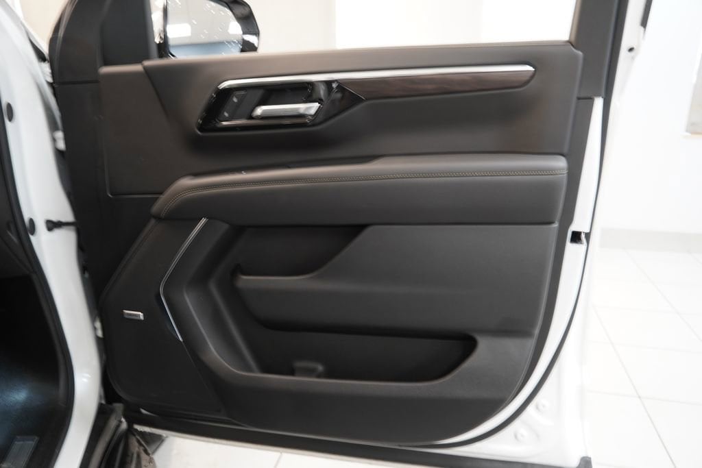 2025 Chevrolet Tahoe Premier - Photo 39