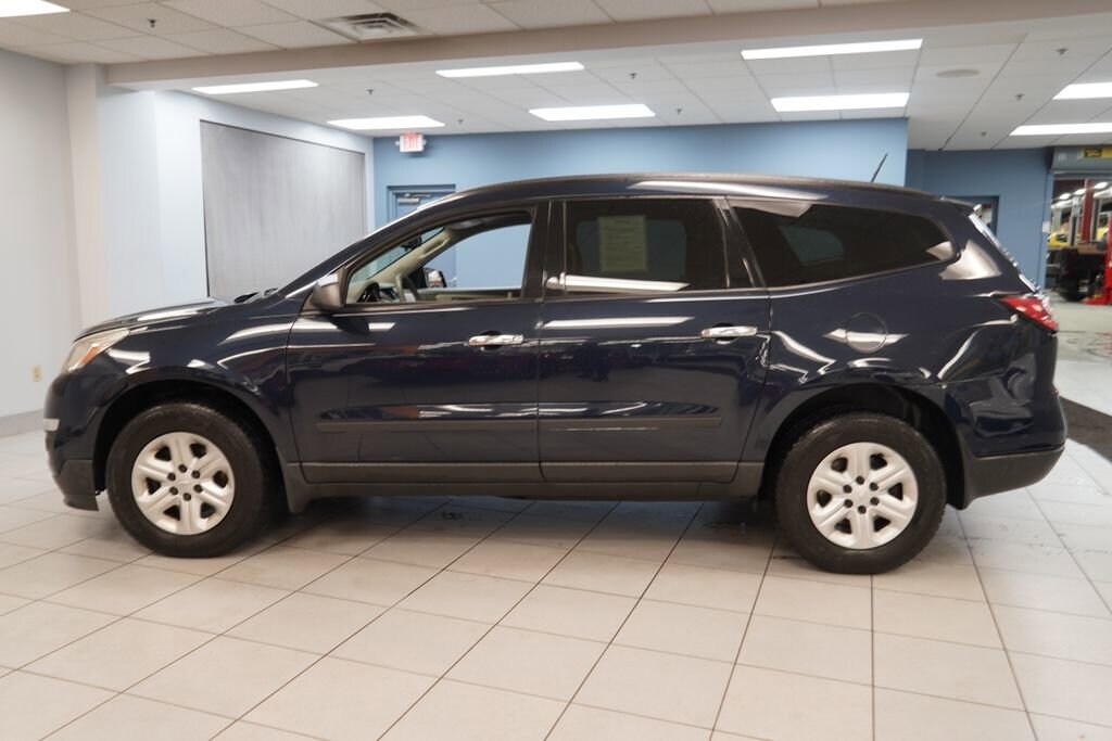 Used 2016 Chevrolet Traverse LS SUV