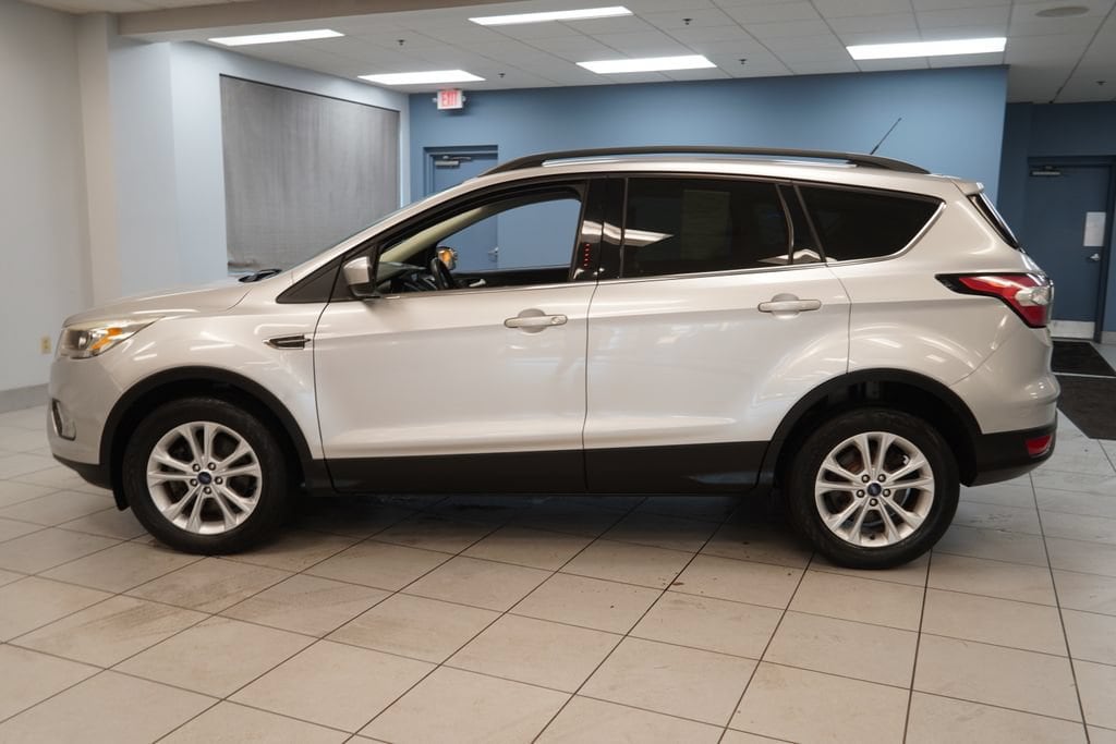 Used 2018 Ford Escape SEL with VIN 1FMCU9HD2JUB07506 for sale in Strongsville, OH