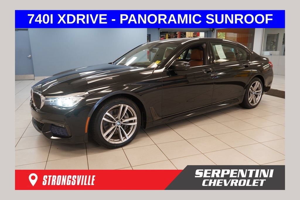 2017 BMW 7 Series 740i xDrive's photo