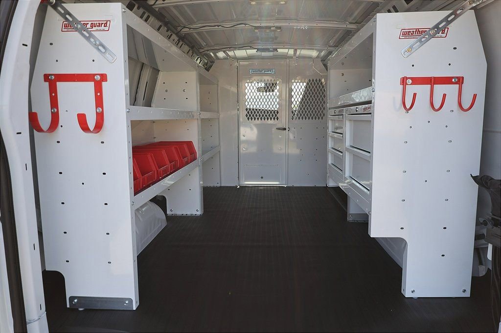 2025 Chevrolet Express Cargo Work Van - Photo 9