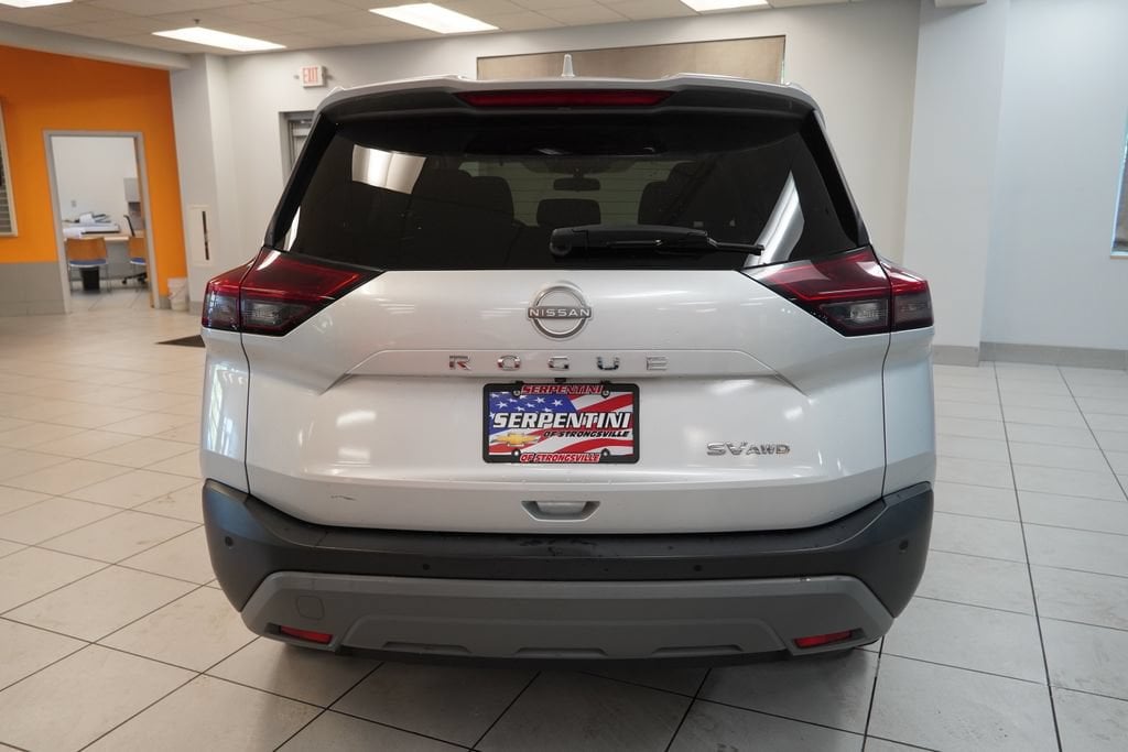 2022 Nissan Rogue SV - Photo 8