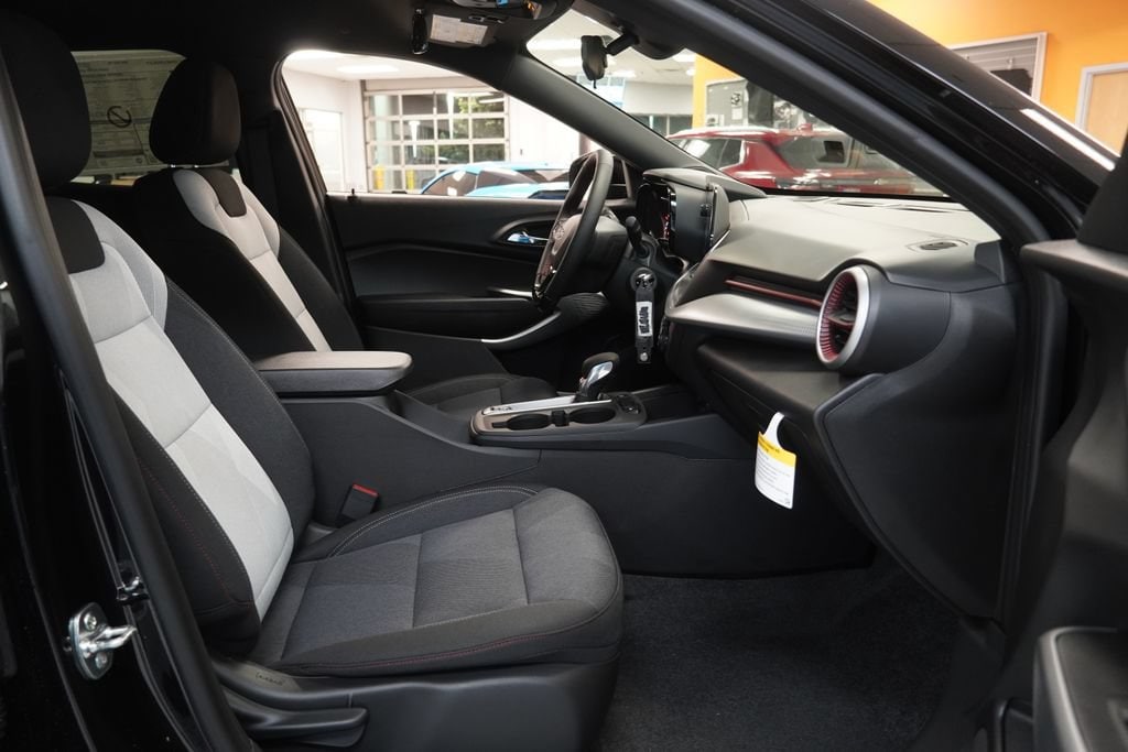 2026 Chevrolet Trax RS - Photo 32
