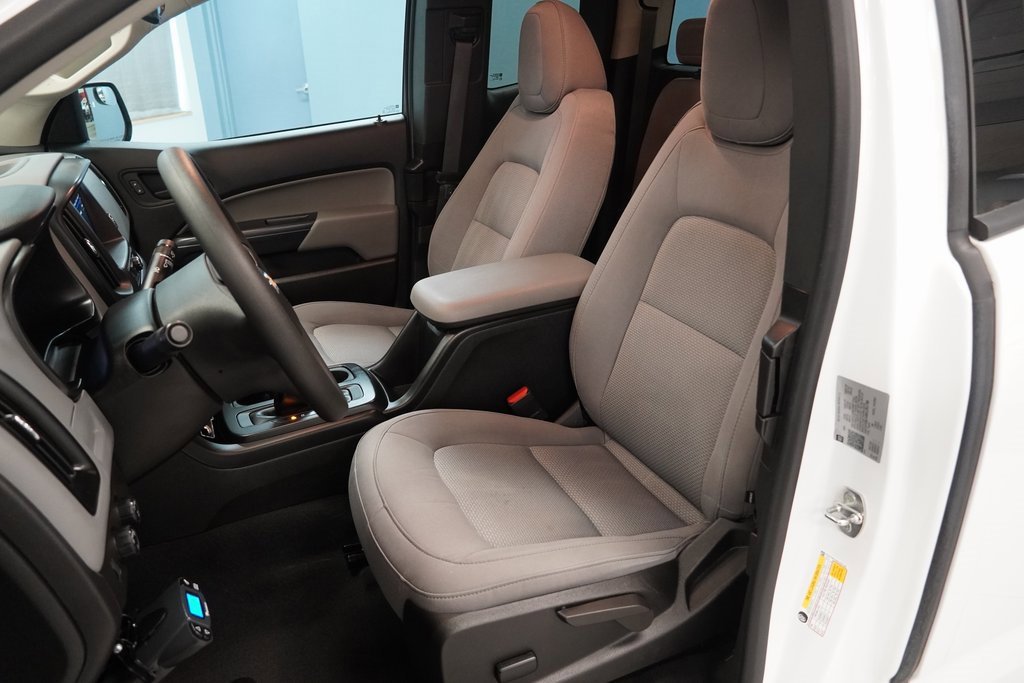 2022 Chevrolet Colorado Work Truck photo 3