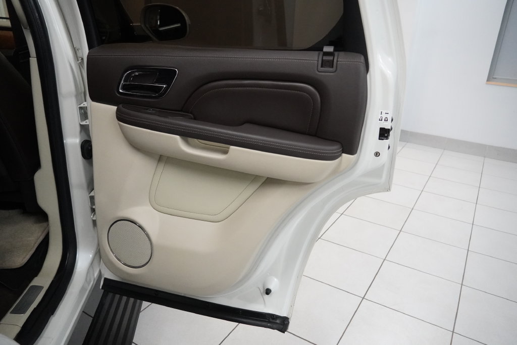 2014 Cadillac Escalade Platinum Edition - Photo 27