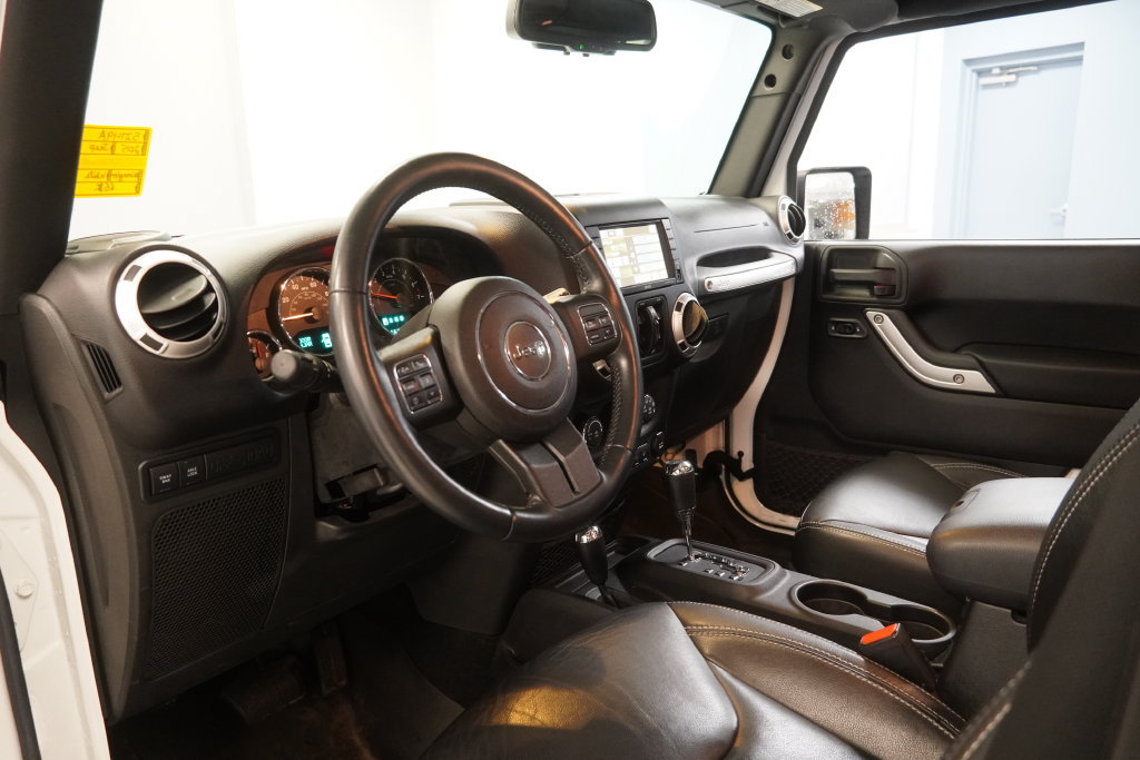 2015 Jeep Wrangler Unlimited Rubicon - Photo 6