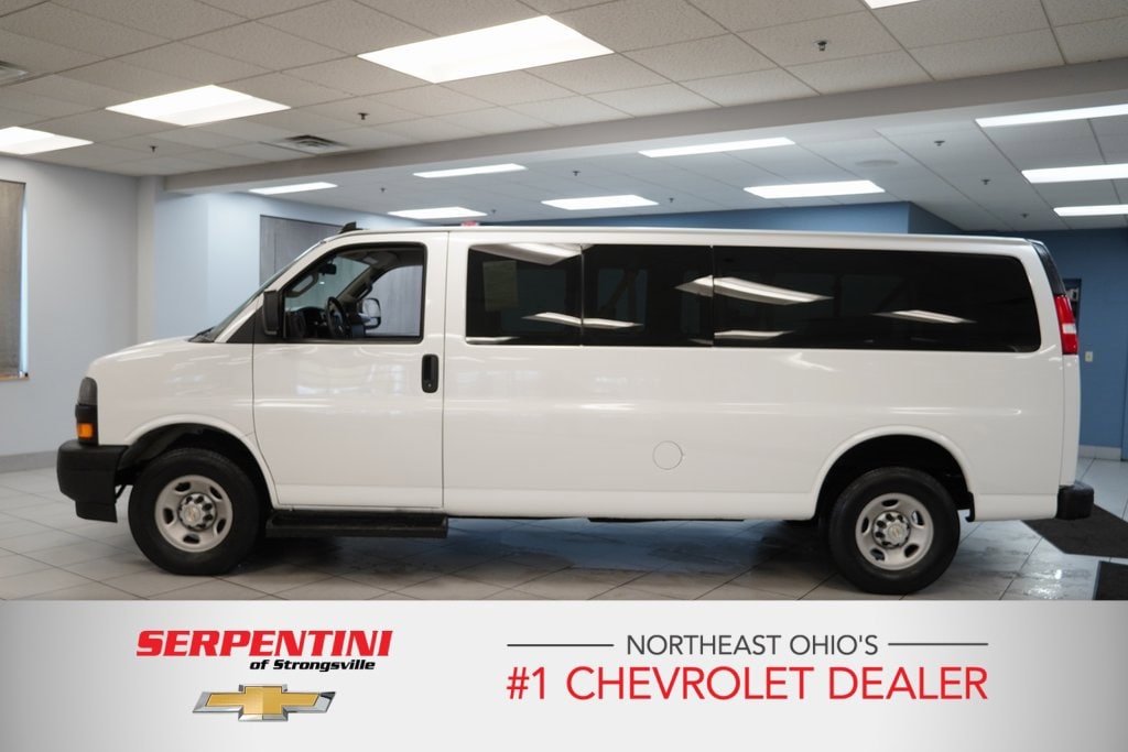 Used 2022 Chevrolet Express Passenger LS with VIN 1GAZGNFP7N1285309 for sale in Strongsville, OH