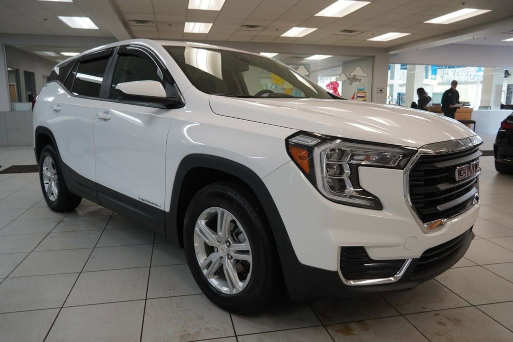 2024 GMC Terrain SLE - Photo 15