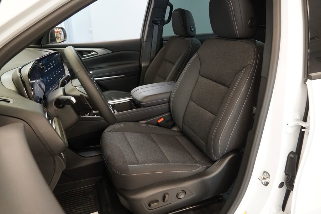 New 2026 Chevrolet Traverse LT SUV