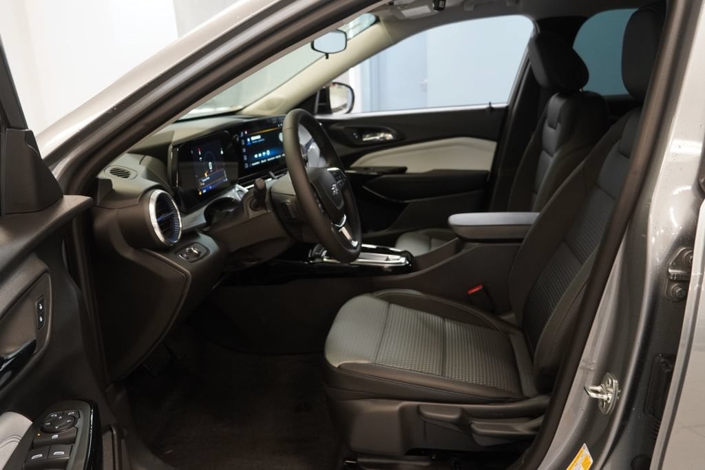 New 2026 Chevrolet Trax LT SUV