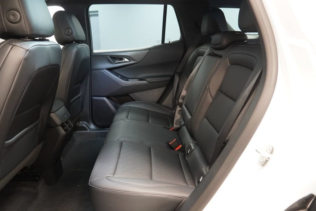 2027 Chevrolet Equinox LT - Photo 28