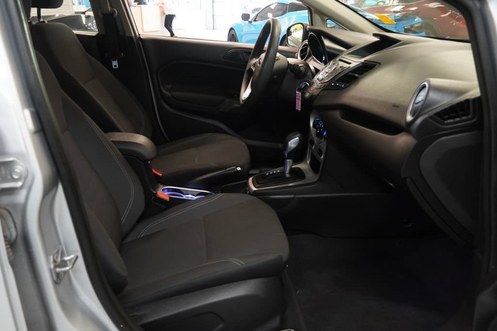 2018 Ford Fiesta SE - Photo 26
