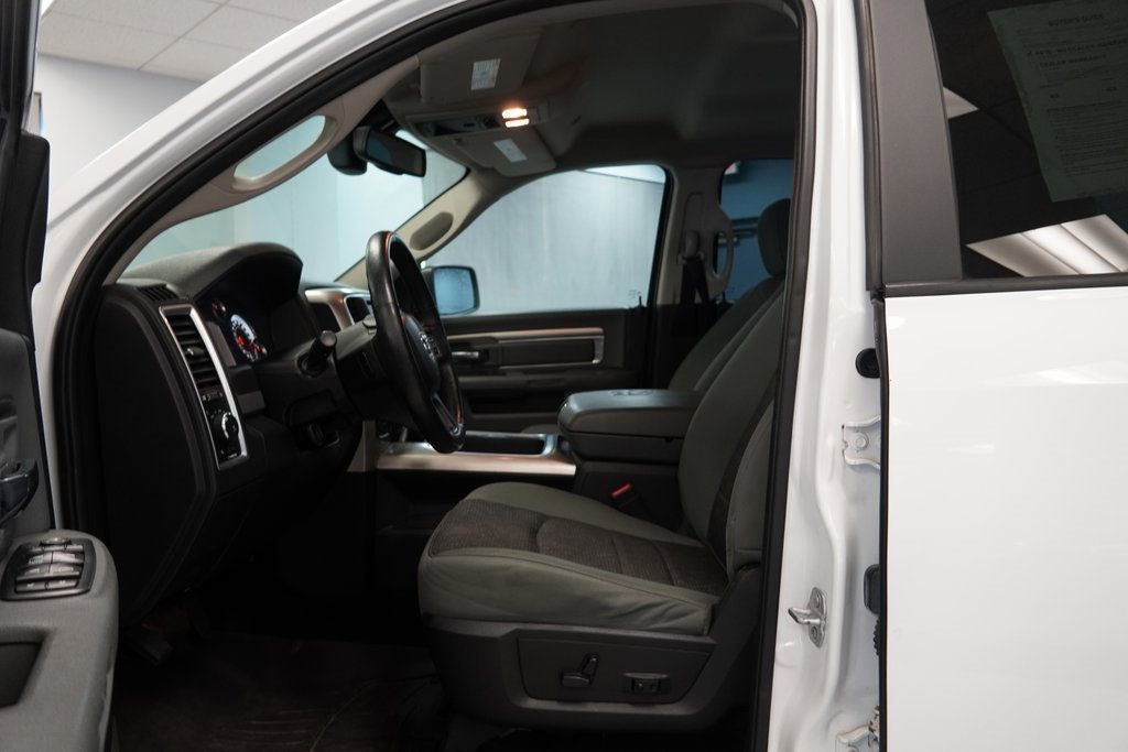 2017 Ram 1500 Big Horn photo 4