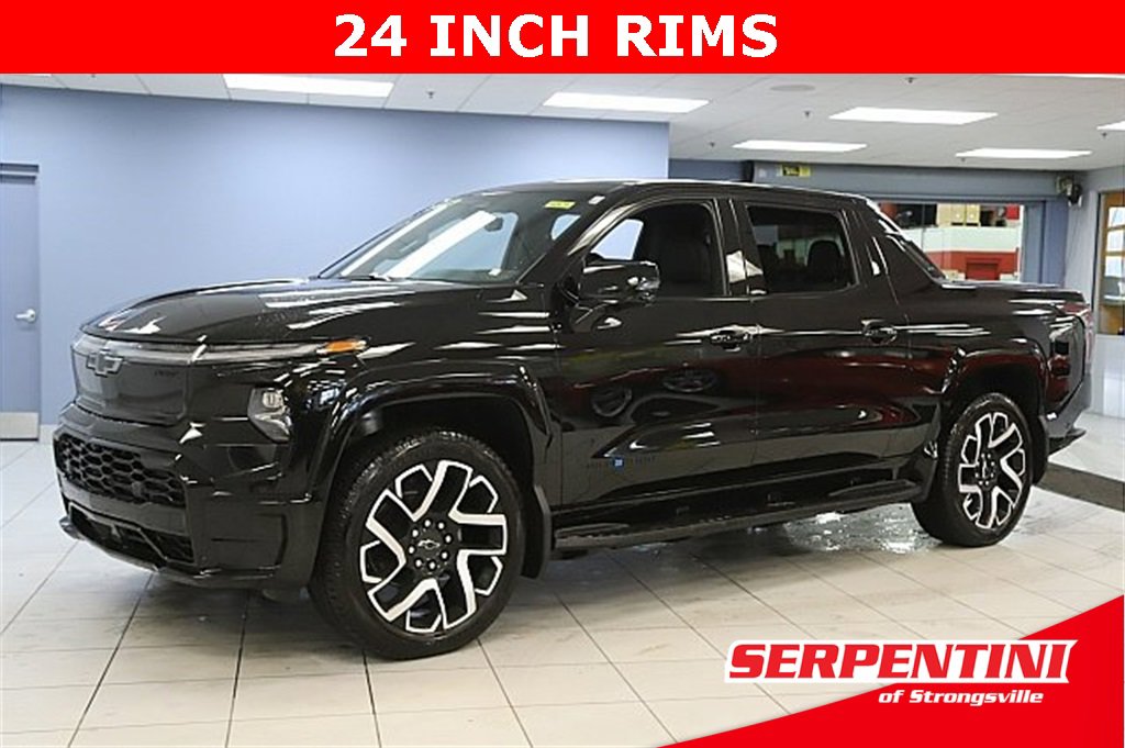 2024 Chevrolet Silverado EV RST's photo