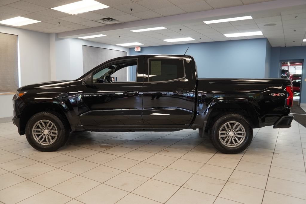Used 2024 Chevrolet Colorado LT Truck Crew Cab