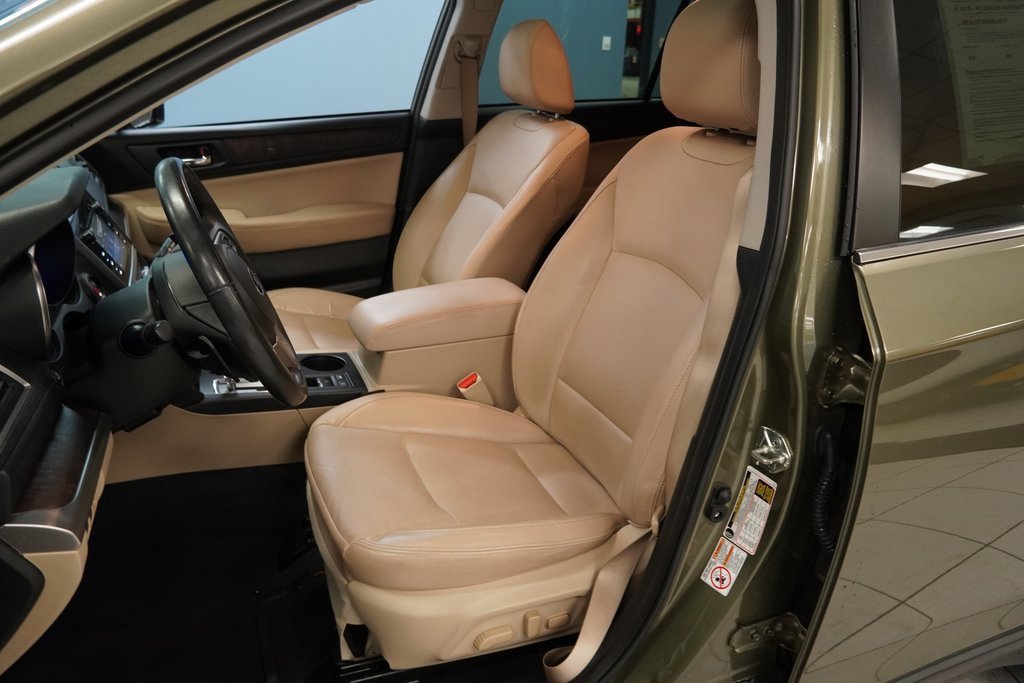 2017 Subaru Outback 3.6R Limited photo 3