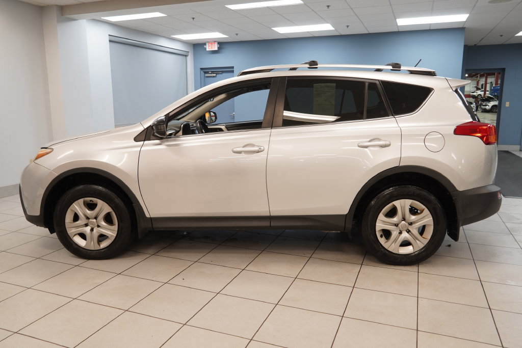 Used 2014 Toyota RAV4 LE with VIN JTMBFREV9EJ001472 for sale in Strongsville, OH