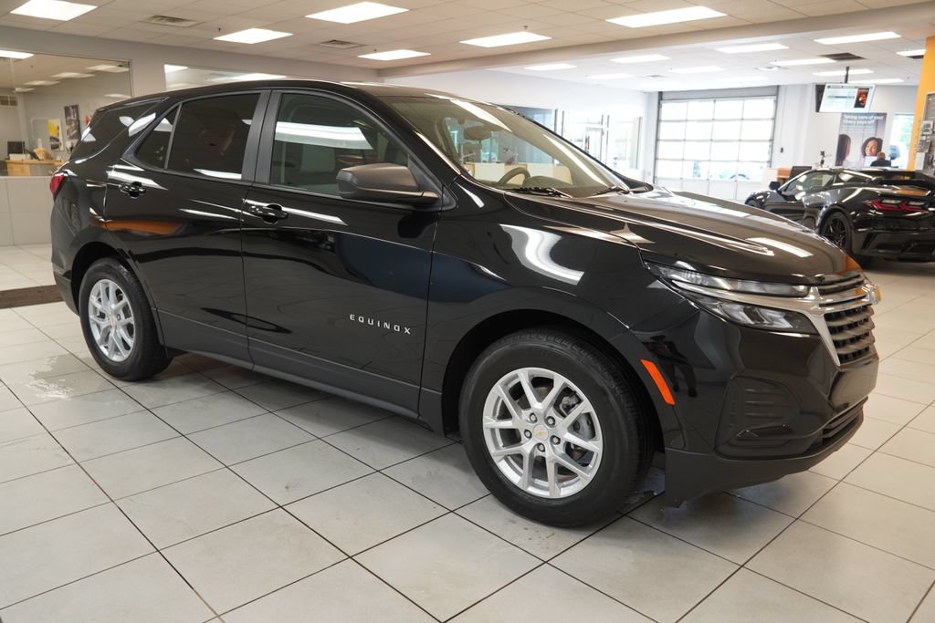 2024 Chevrolet Equinox LS - Photo 14