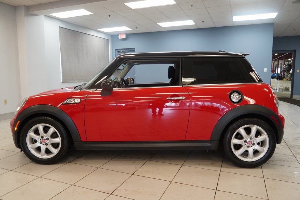 Used 2007 MINI Cooper S with VIN WMWMF73577TV30715 for sale in Strongsville, OH