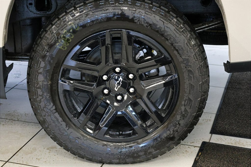 New 2026 Chevrolet Silverado 1500 Custom Truck