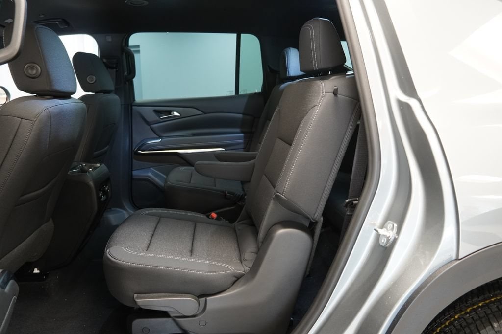 2027 Chevrolet Traverse LT - Photo 27
