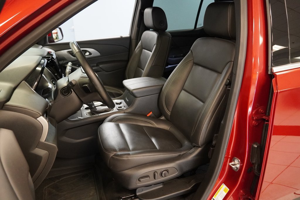 2023 Chevrolet Traverse Leather photo 3