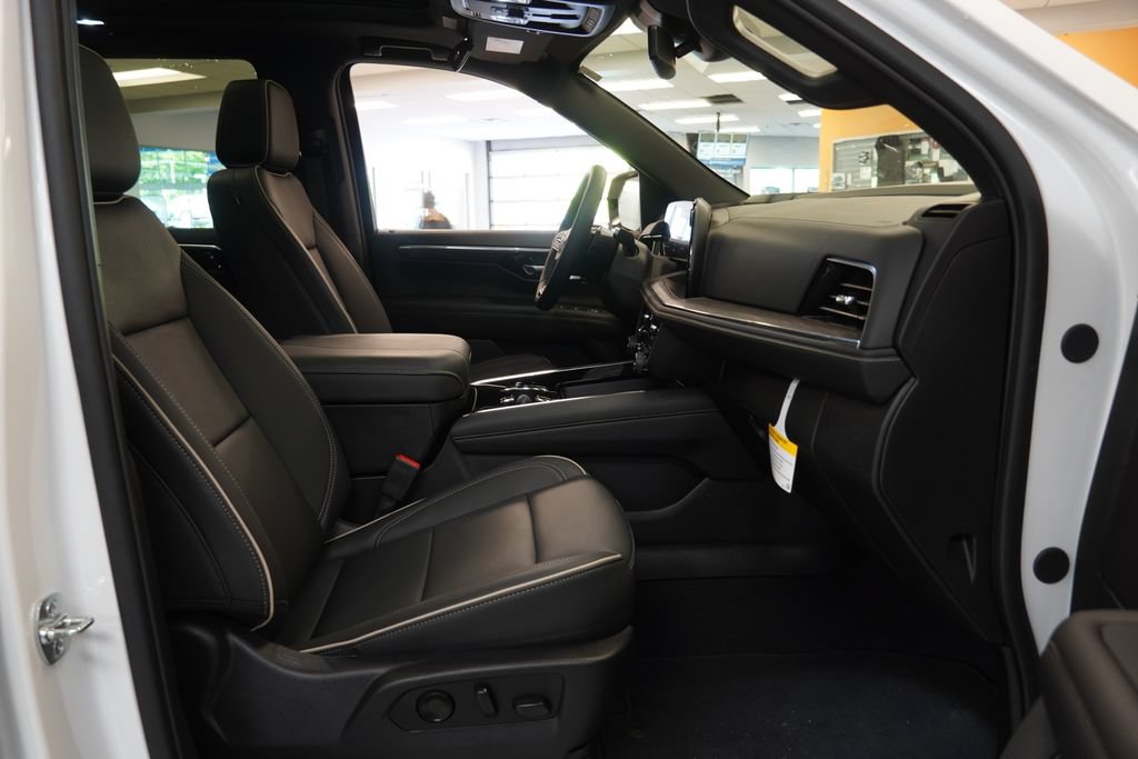 2025 Chevrolet Tahoe Premier - Photo 41