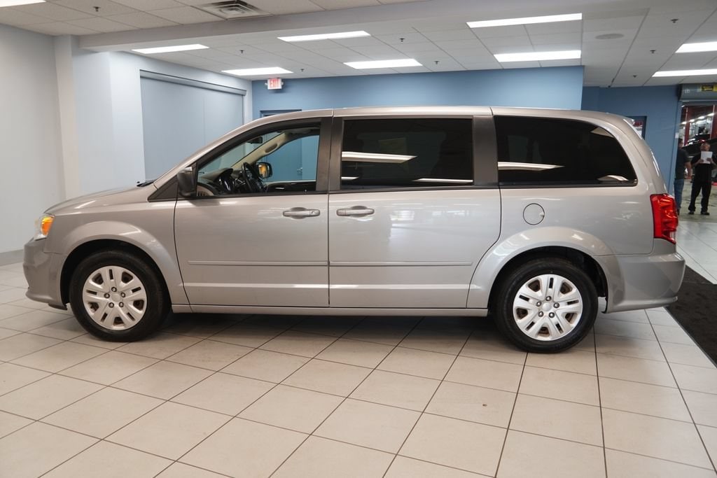 Used 2017 Dodge Grand Caravan SE with VIN 2C4RDGBG9HR568649 for sale in Strongsville, OH
