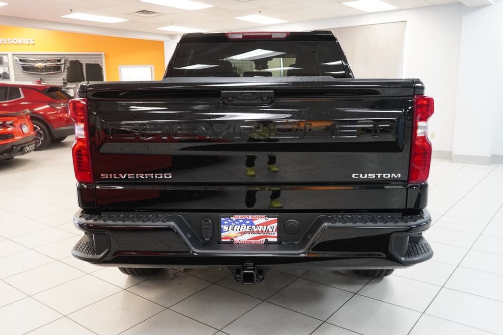 2026 Chevrolet Silverado 1500 Custom - Photo 7