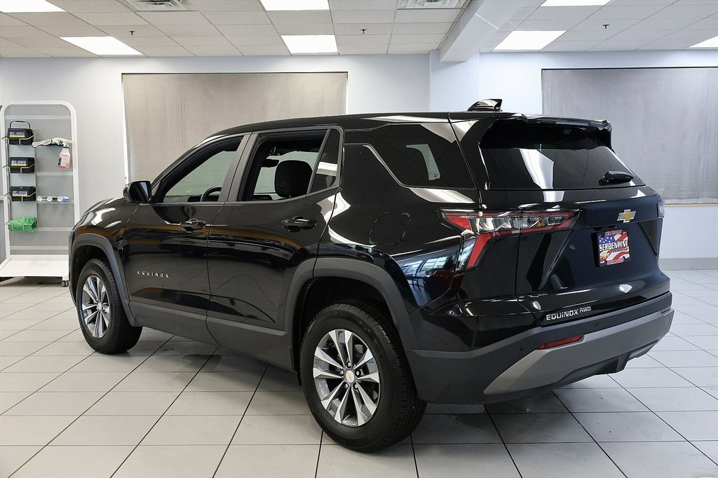 2025 Chevrolet Equinox LT photo 4