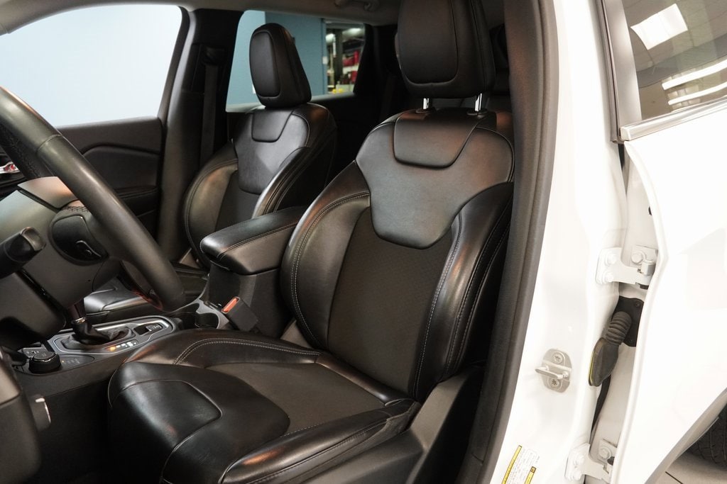 Used 2020 Jeep Cherokee Latitude Plus 4X4 SUV