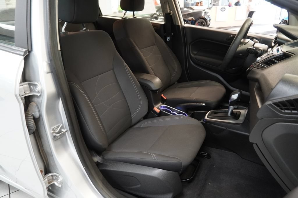 2018 Ford Fiesta SE - Photo 25