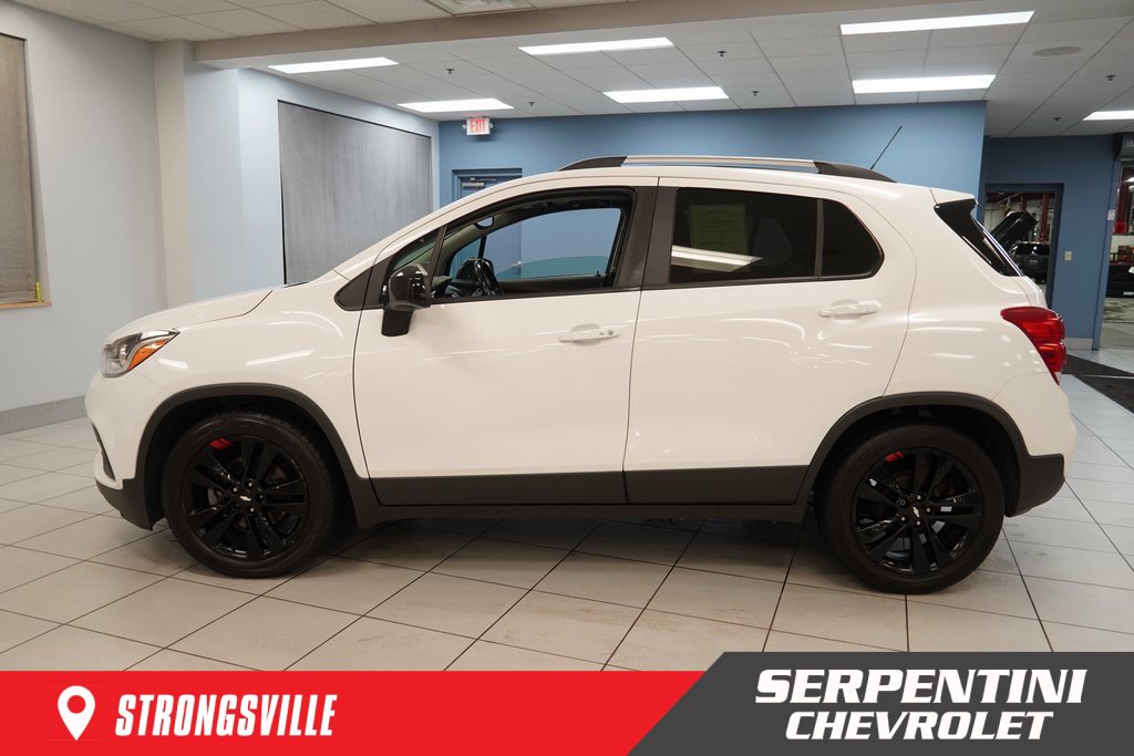 2020 Chevrolet Trax LT photo 2