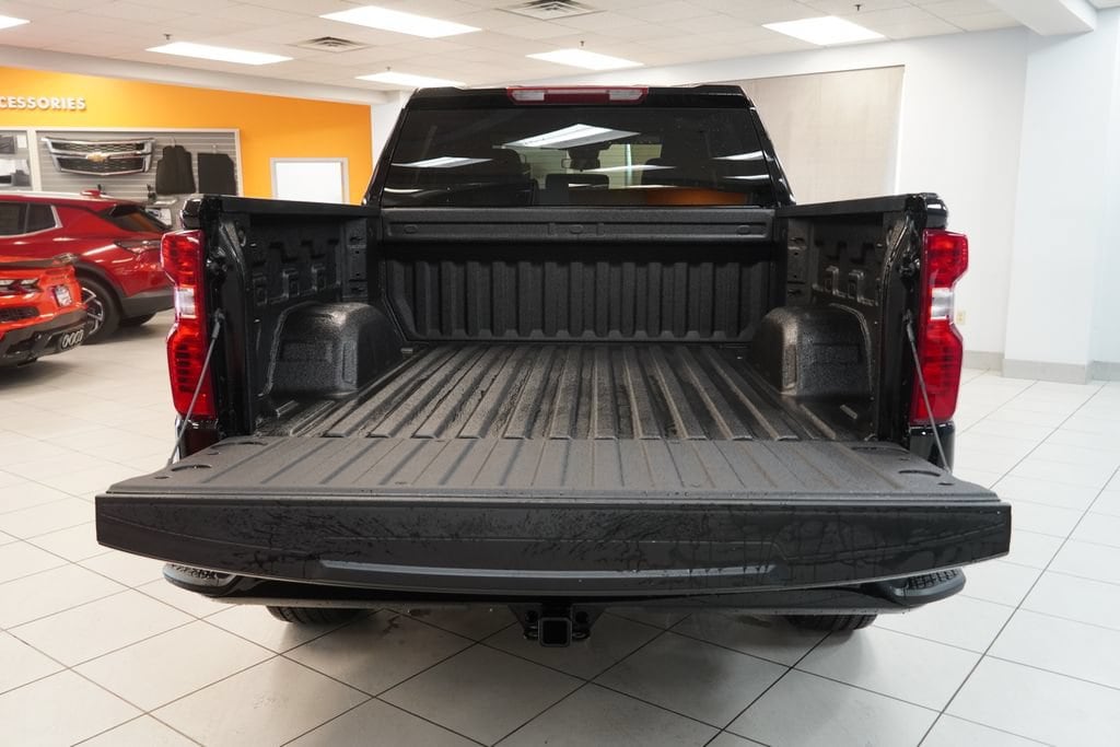 2026 Chevrolet Silverado 1500 Custom - Photo 8