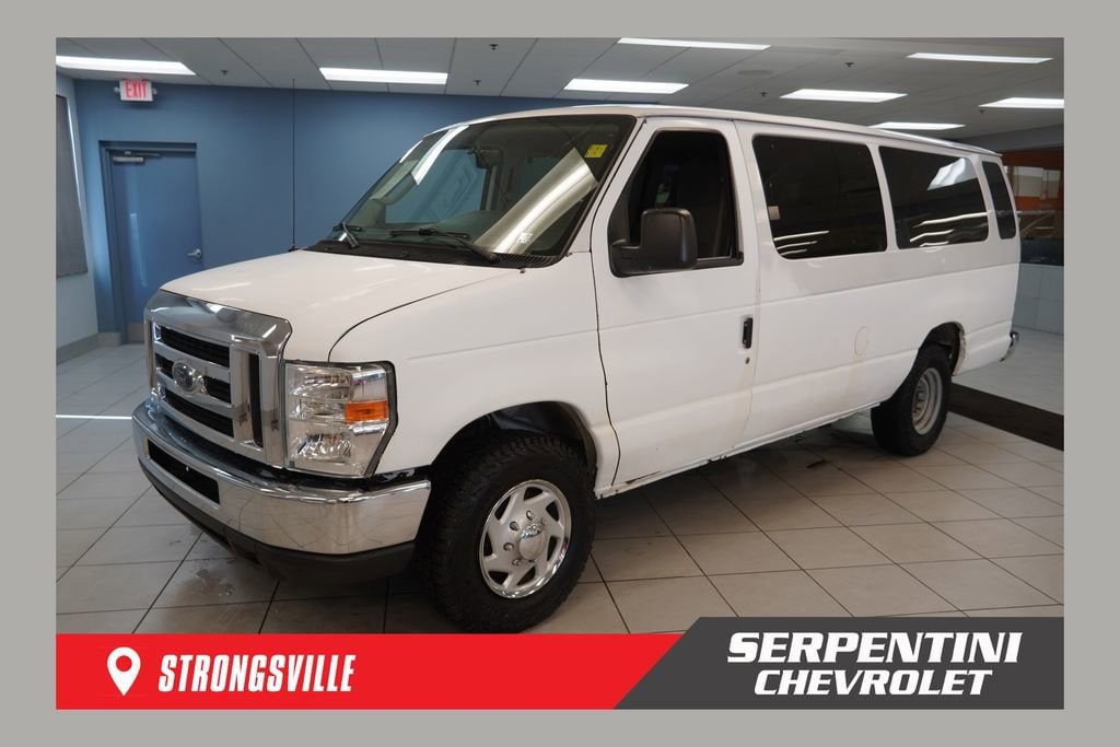 2014 Ford E-Series Econoline Wagon XLT