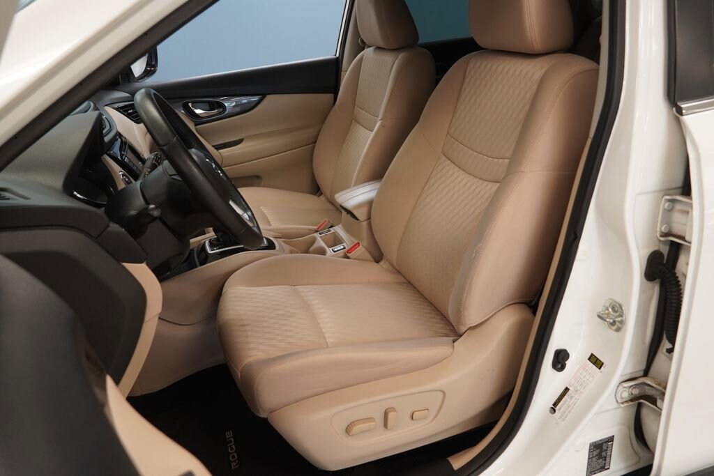 Used 2019 Nissan Rogue SV SUV