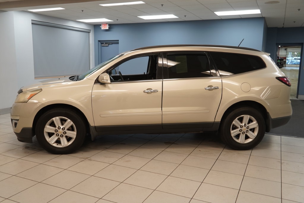 Used 2013 Chevrolet Traverse 1LT with VIN 1GNKRGKD2DJ108148 for sale in Strongsville, OH