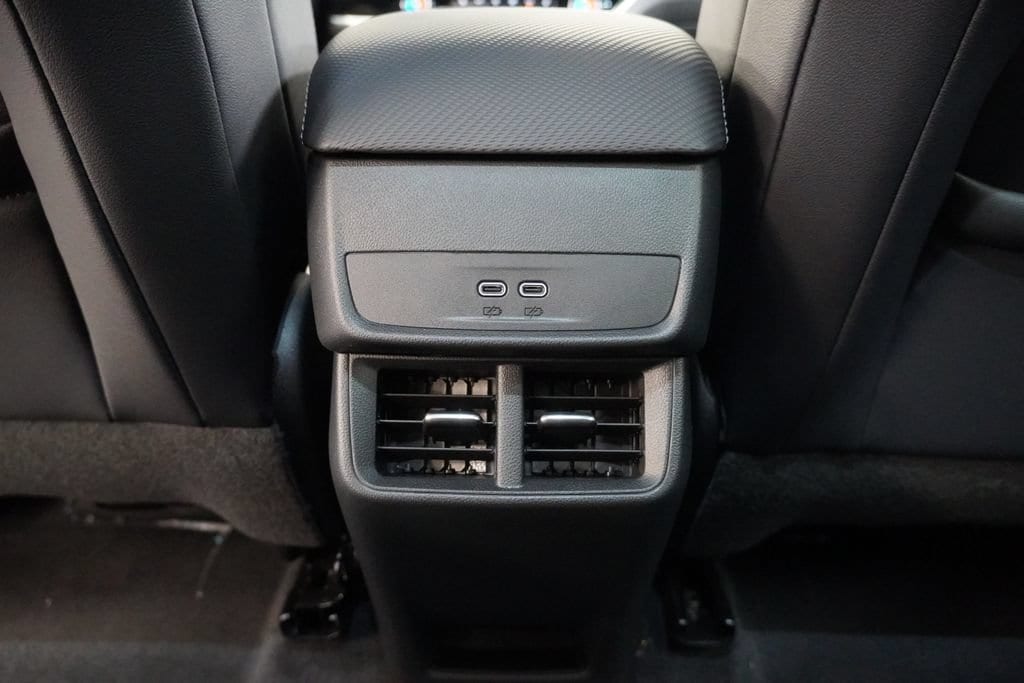 2027 Chevrolet Equinox LT - Photo 29