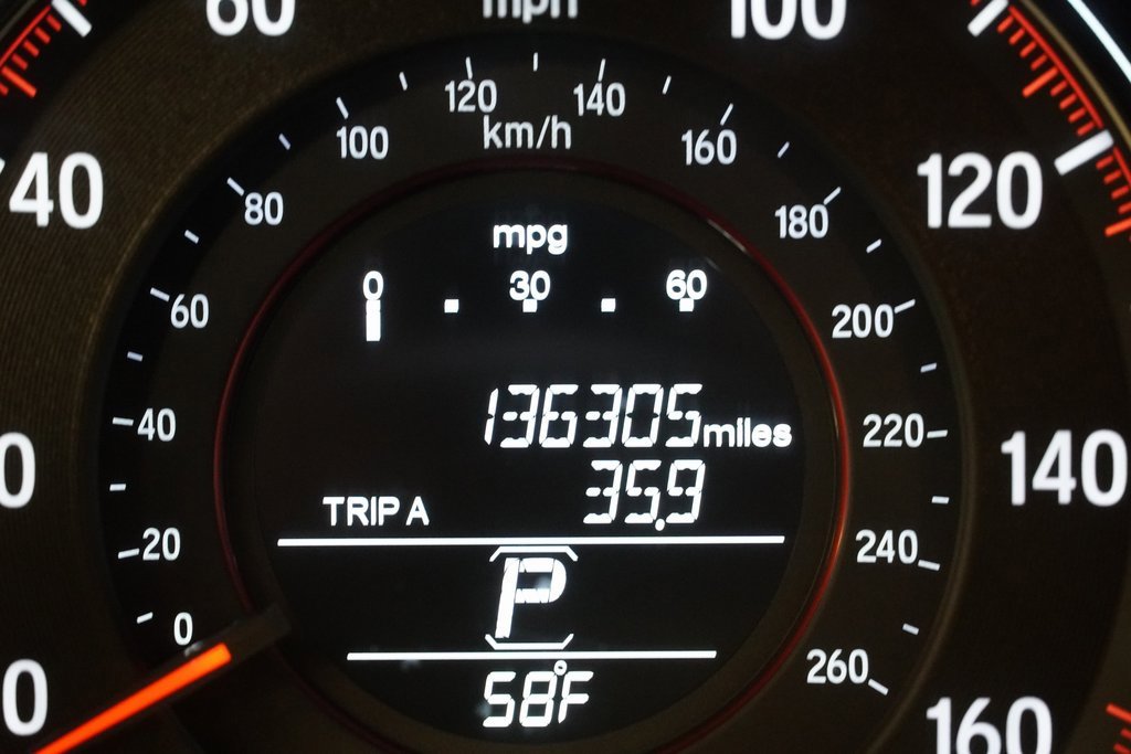 2017 Honda Accord Sport SE photo 3