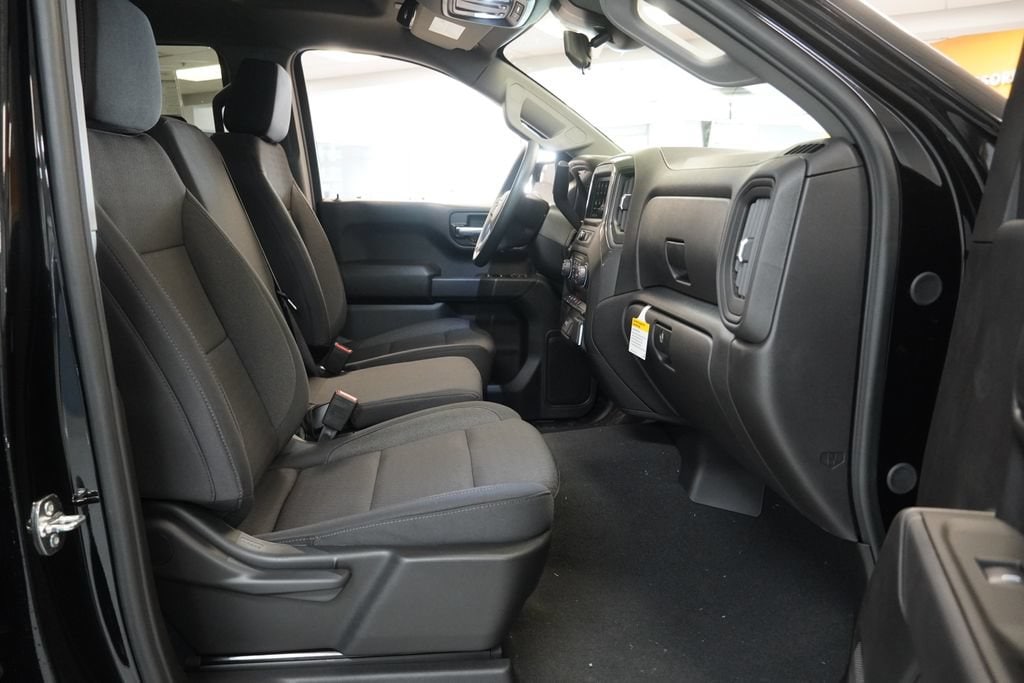 2026 Chevrolet Silverado 1500 Custom - Photo 32