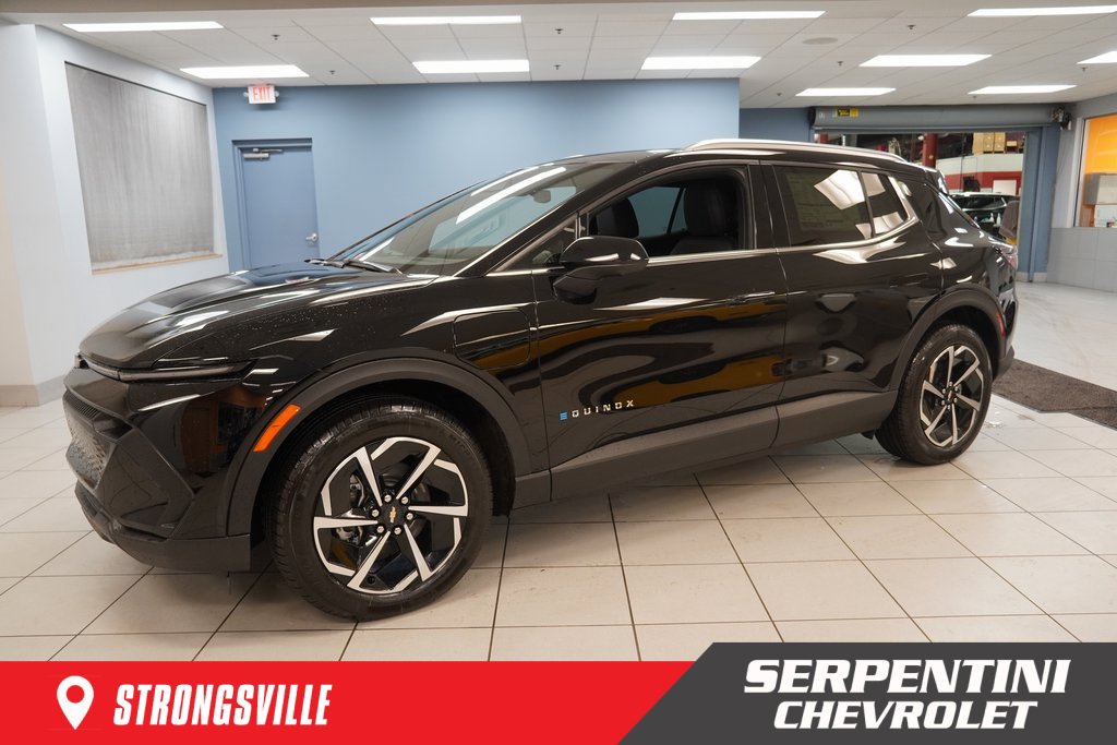 2026 Chevrolet Equinox EV 2LT's photo