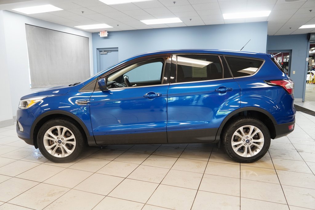 Used 2017 Ford Escape SE with VIN 1FMCU9GD0HUD99992 for sale in Strongsville, OH