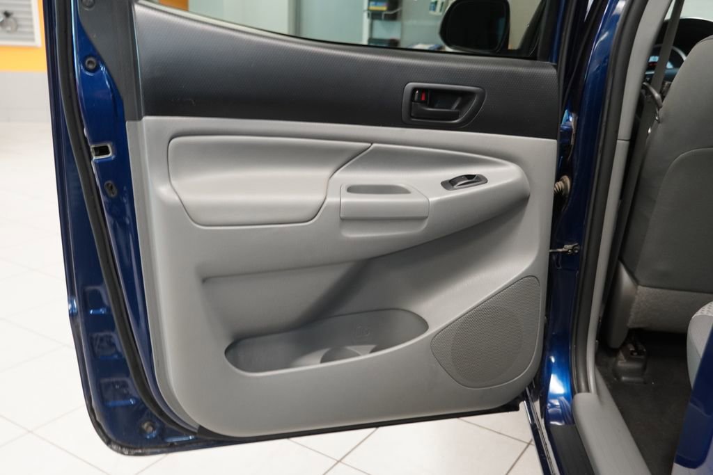 2015 Toyota Tacoma Base - Photo 24