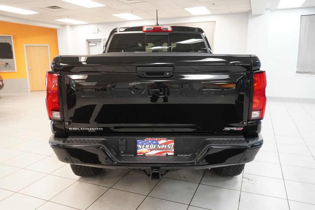 2026 Chevrolet Colorado ZR2 - Photo 8