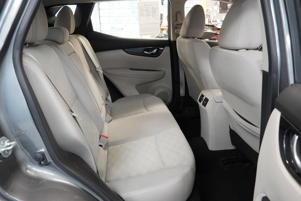 2017 Nissan Rogue Sport SV - Photo 30