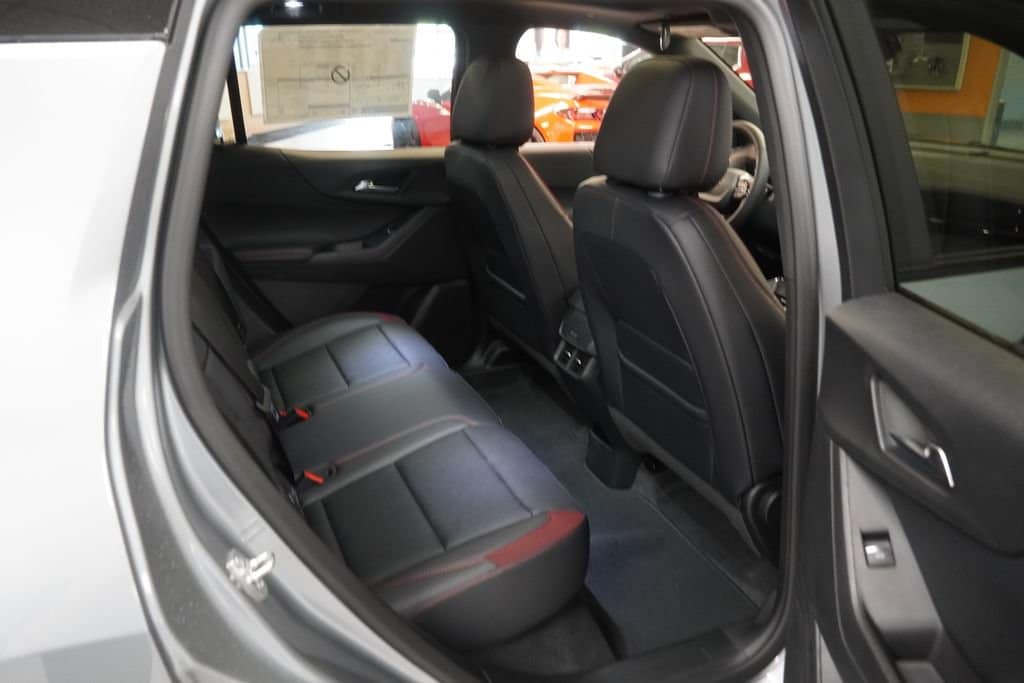 2027 Chevrolet Equinox RS - Photo 23