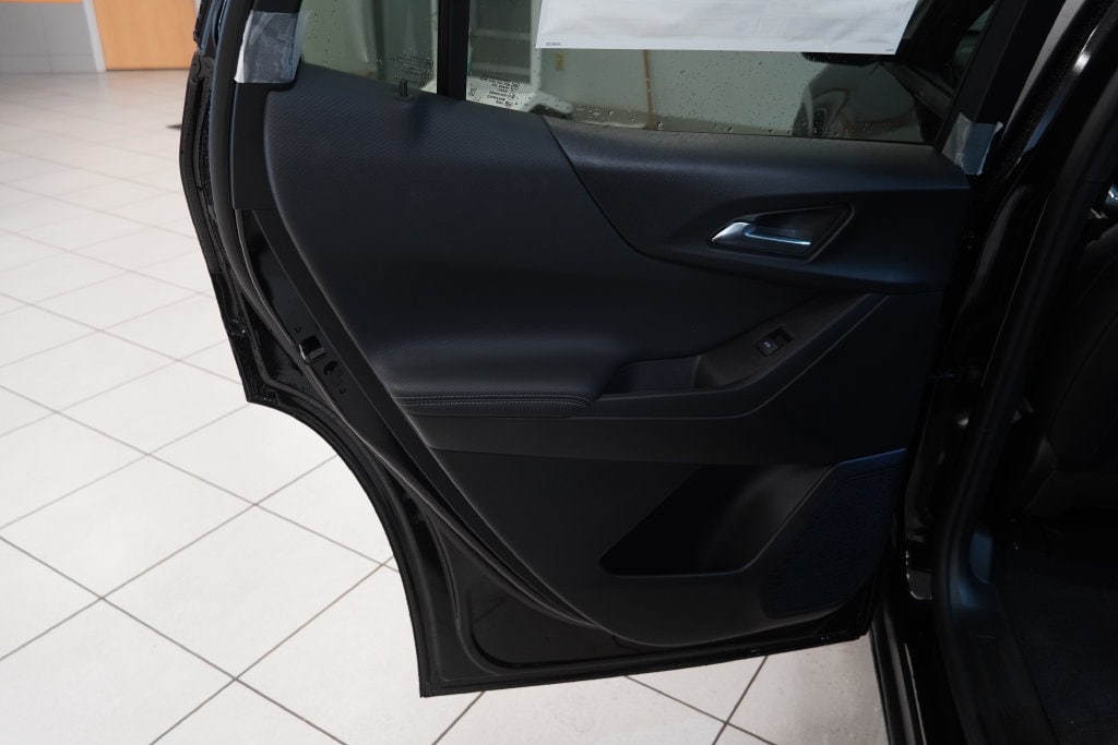 2027 Chevrolet Equinox LT - Photo 19