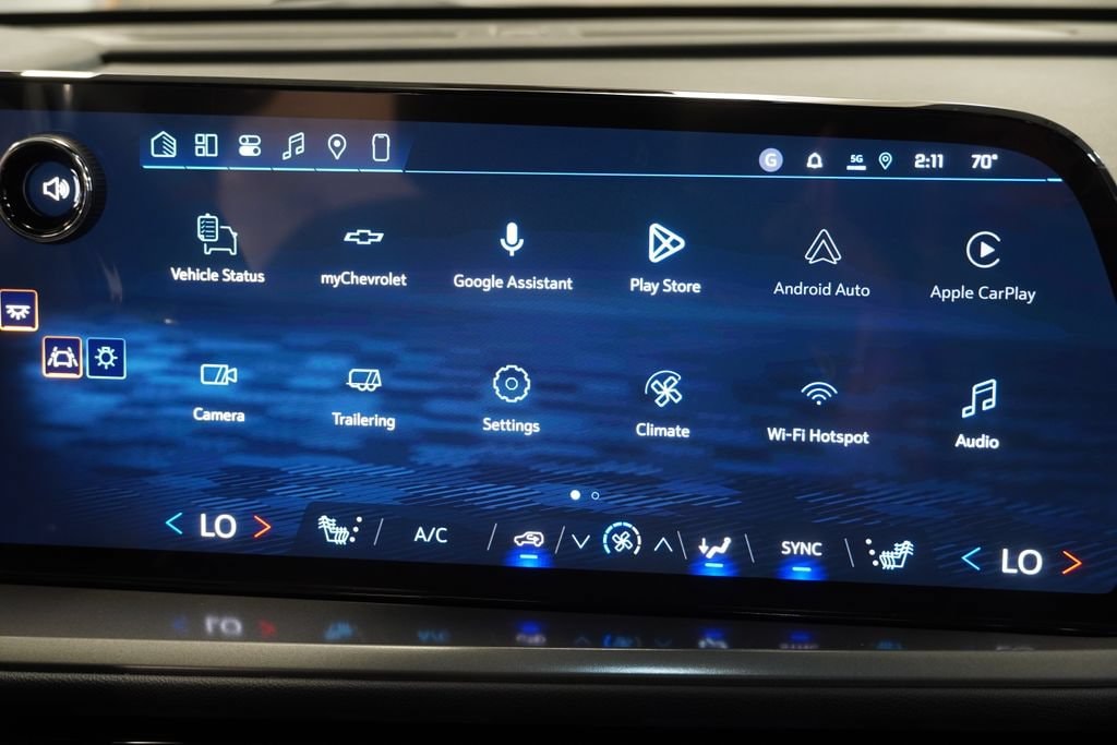 2027 Chevrolet Traverse LT - Photo 19