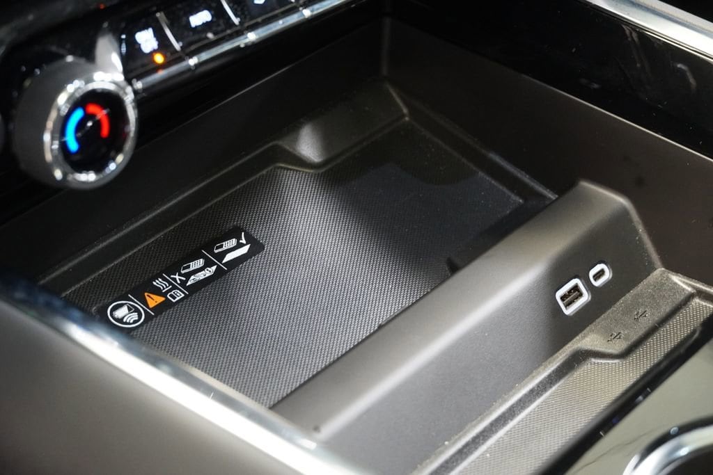 2025 Chevrolet Tahoe Premier - Photo 29